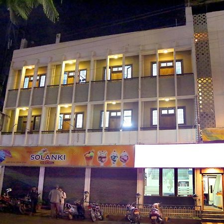 Solanki Guest House 戈尔哈布尔 外观 照片
