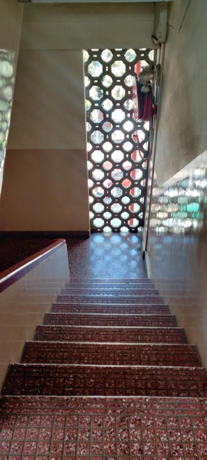 Solanki Guest House 戈尔哈布尔 外观 照片