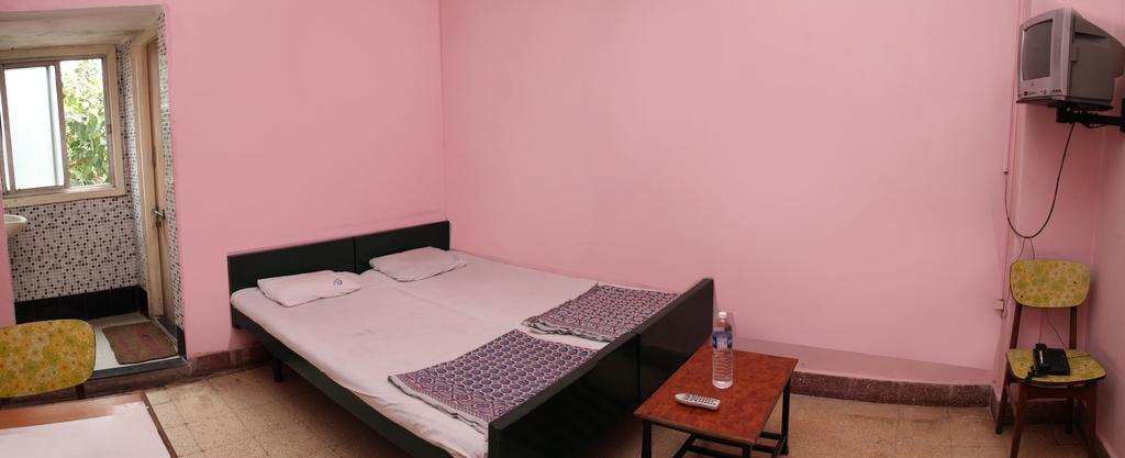 Solanki Guest House 戈尔哈布尔 外观 照片