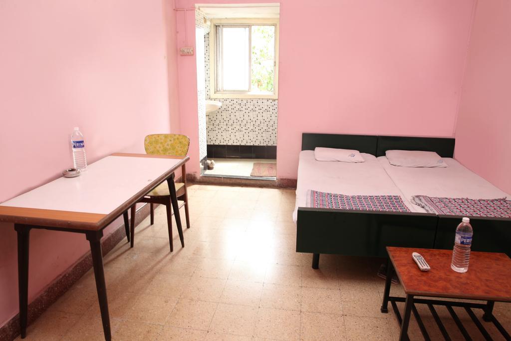 Solanki Guest House 戈尔哈布尔 外观 照片